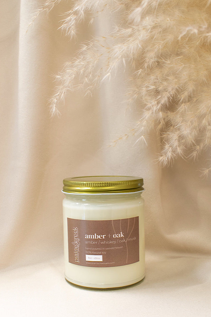 NEW AMBER & OAK CANDLE